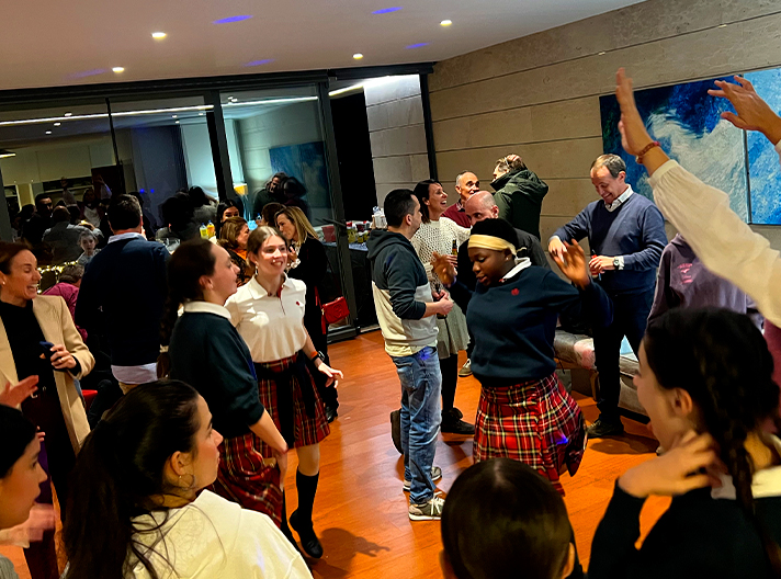 Fiesta Navidad familias Oyambre